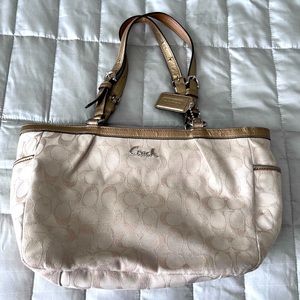 Coach purse handbag neutral gold cream